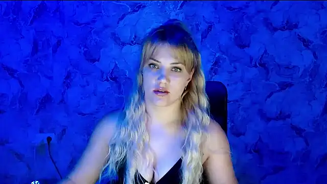 Snapshot of nika_gold1 chatting on 07-10-26, 09:04 nika gold1 online show from 07-10-26, 09:04