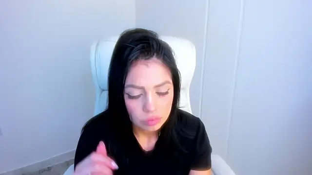 dominique21  online show from 02-03-26, 06:22