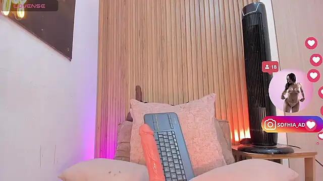sofhiaa adaams online show from 07-23-26, 10:28