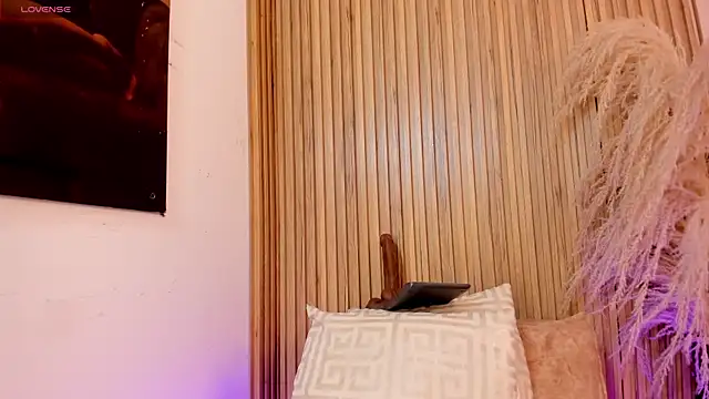 sofhiaa adaams online show from 02-10-26, 10:42