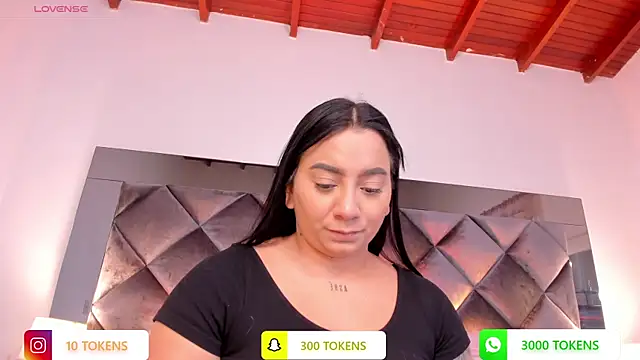 Snapshot of sofhiaa_adaams chatting on 03-06-25, 06:48 sofhiaa adaams online show from 03-06-25, 06:48
