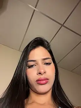 Snapshot of violetta-brown1 chatting on 04-12-26, 02:48 violetta-brown1 online show from 04-12-26, 02:48