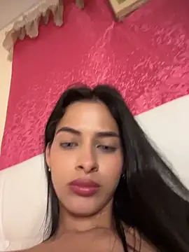 Snapshot of violetta-brown1 chatting on 04-30-26, 04:08 violetta-brown1 online show from 04-30-26, 04:08
