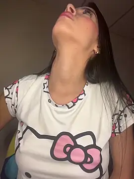 violetta-brown1 online show from 02-11-26, 03:50