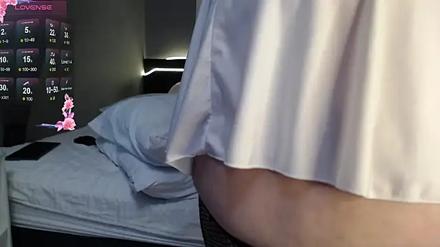 LadySambuca online show from 12-15-25, 05:35