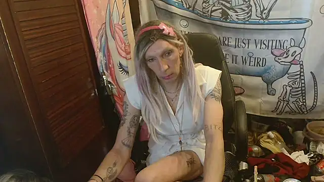 Ombeline1 online show from 04-02-26, 04:57