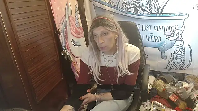 Ombeline1 online show from 04-05-26, 11:06