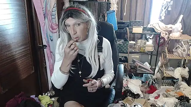 Ombeline1 online show from 09-11-25, 07:52