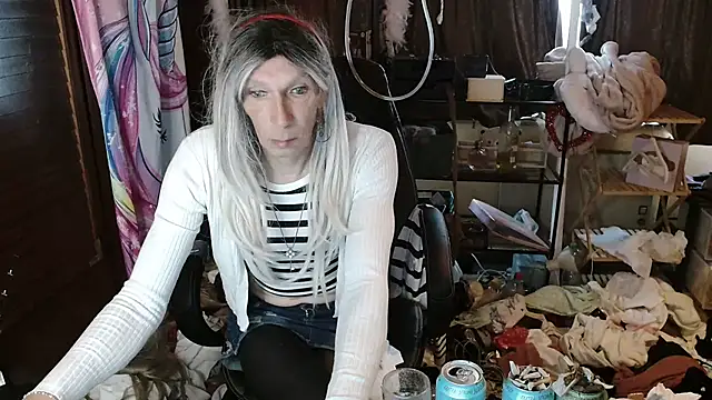 Ombeline1 online show from 10-12-25, 08:26