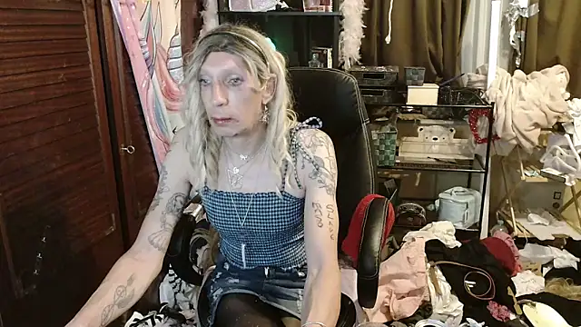 Ombeline1 online show from 11-01-25, 02:40