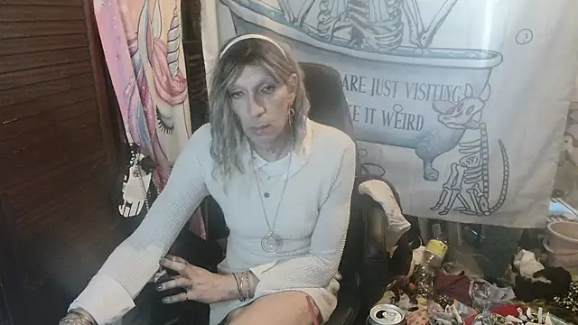 Ombeline1 online show from 03-03-26, 04:14