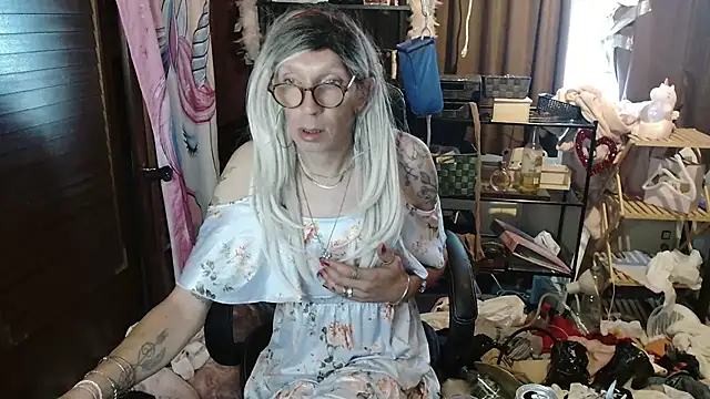 Ombeline1 online show from 09-12-25, 05:24