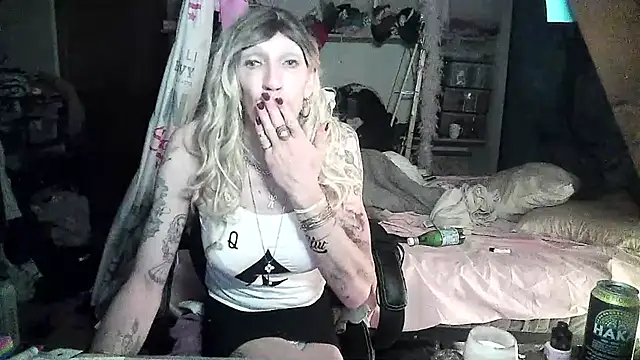 Ombeline1 online show from 03-05-25, 03:08