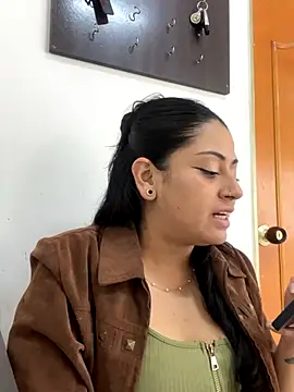 Snapshot of Juana19 chatting on 10-15-25, 02:36 Juana19 online show from 10-15-25, 02:36