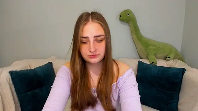 Snapshot of MilliStrii chatting on 05-27-26, 01:37 MilliStrii online show from 05-27-26, 01:37