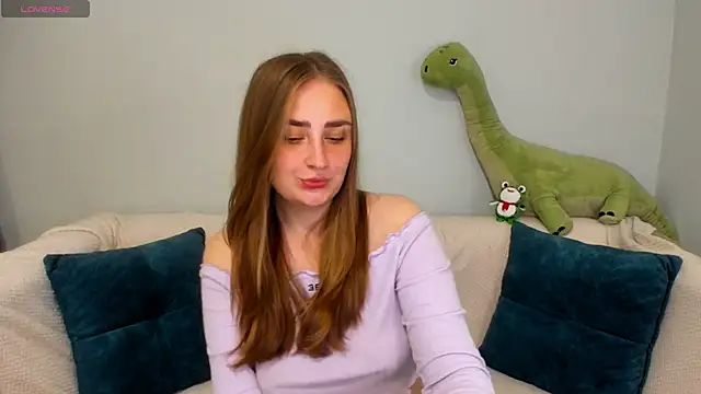 Snapshot of MilliStrii chatting on 06-10-26, 02:24 MilliStrii online show from 06-10-26, 02:24