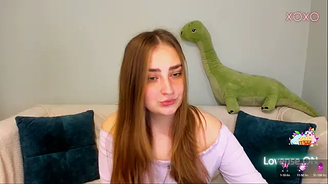 Snapshot of MilliStrii chatting on 05-14-26, 01:24 MilliStrii online show from 05-14-26, 01:24