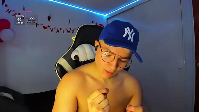 Snapshot of AustinSummerr chatting on 02-17-25, 03:11 AustinSummerr online show from 02-17-25, 03:11