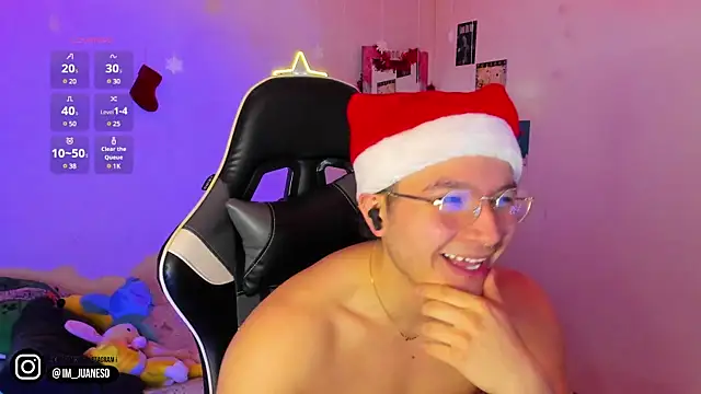 Snapshot of AustinSummerr chatting on 12-23-24, 12:41 AustinSummerr online show from 12-23-24, 12:41
