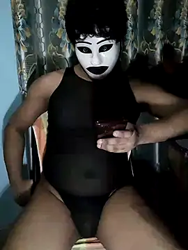 Snapshot of zentaishow chatting on 11-07-25, 07:51 zentaishow online show from 11-07-25, 07:51