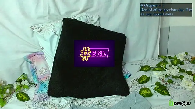 Hot Candy  online show from 02-03-26, 06:22