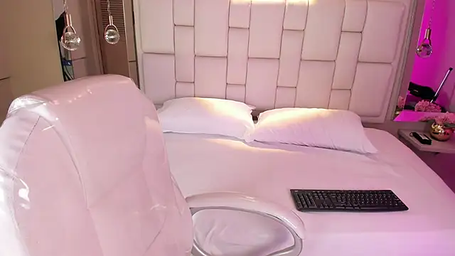 Biancax  online show from 02-15-26, 04:13