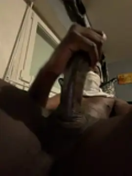 Snapshot of elninoblacko chatting on 05-03-26, 12:49 elninoblacko online show from 05-03-26, 12:49