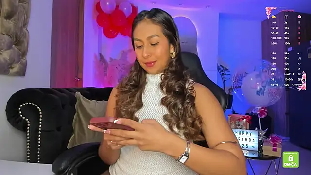 Snapshot of AmelyaMann chatting on 09-23-25, 01:07 AmelyaMann online show from 09-23-25, 01:07