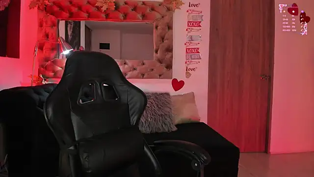 AmelyaMann online show from 02-25-26, 01:44