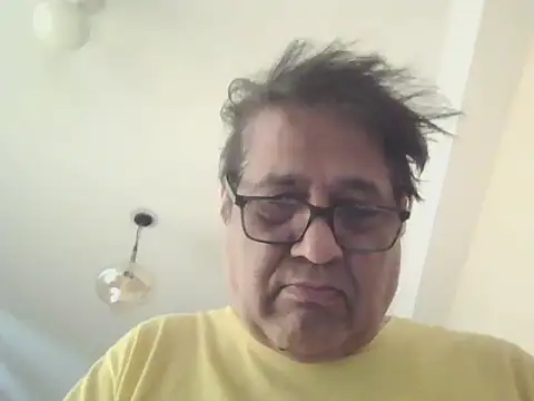 Snapshot of Nuttysub chatting on 06-09-26, 02:12 Nuttysub online show from 06-09-26, 02:12
