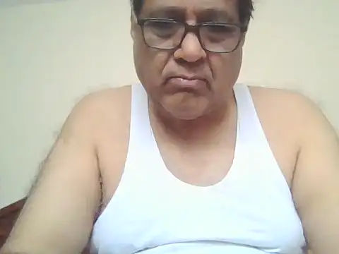 Nuttysub online show from 10-18-25, 01:51
