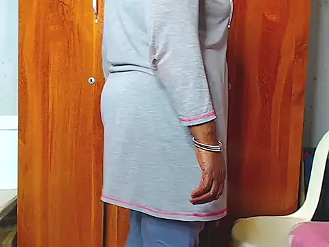 Freakyassnwildx online show from 12-17-25, 05:40