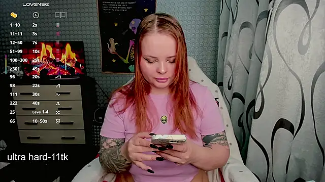 Snapshot of flower_sarah_ chatting on 04-28-26, 11:25 flower sarah online show from 04-28-26, 11:25