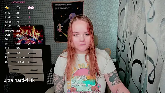 Snapshot of flower_sarah_ chatting on 06-17-26, 02:22 flower sarah online show from 06-17-26, 02:22