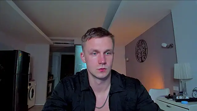 Samuel Andrew online show from 06-25-26, 05:05