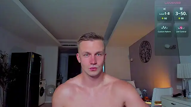 Samuel Andrew online show from 05-06-26, 03:32