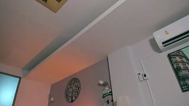 Samuel Andrew online show from 11-23-25, 02:32