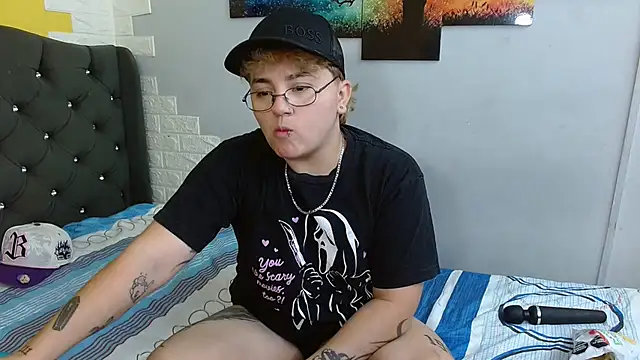 isabeautyx19 online show from 10-04-25, 03:30