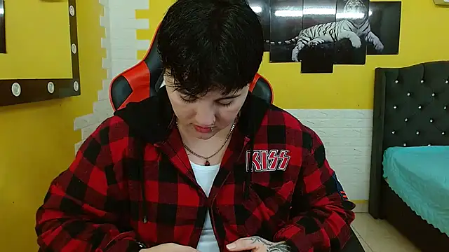 isabeautyx19 online show from 11-12-25, 03:10