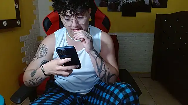 isabeautyx19 online show from 01-14-26, 04:38