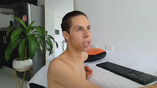 grey   27 online show from 03-21-25, 02:18