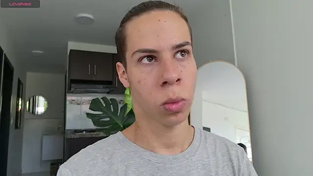 grey   27 online show from 09-19-25, 05:06