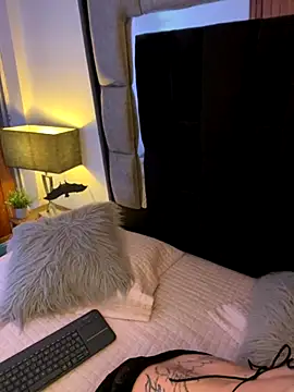 Bonnie vega online show from 10-29-25, 08:19