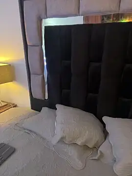 Bonnie vega online show from 09-10-25, 09:25