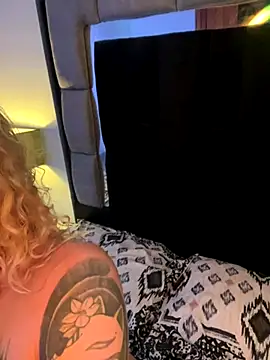 Bonnie vega online show from 10-26-25, 10:10