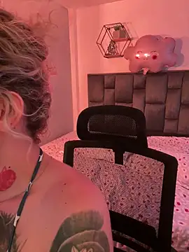 Bonnie vega online show from 02-25-26, 10:09