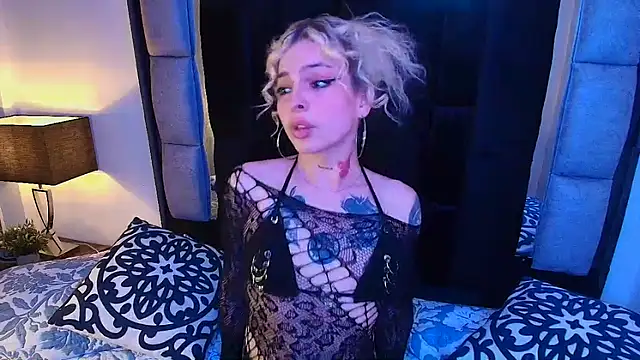 Bonnie vega online show from 09-18-25, 09:07