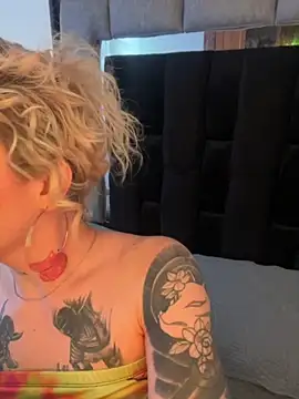 Bonnie vega online show from 09-13-25, 08:20