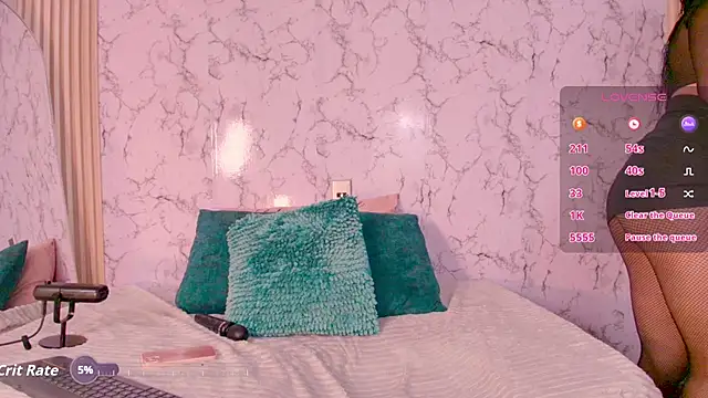 Juliana rodriguez  online show from 10-29-25, 03:33