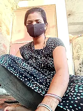 Snapshot of Mamta_Chaterjee chatting on 05-05-26, 12:46 Mamta Chaterjee online show from 05-05-26, 12:46